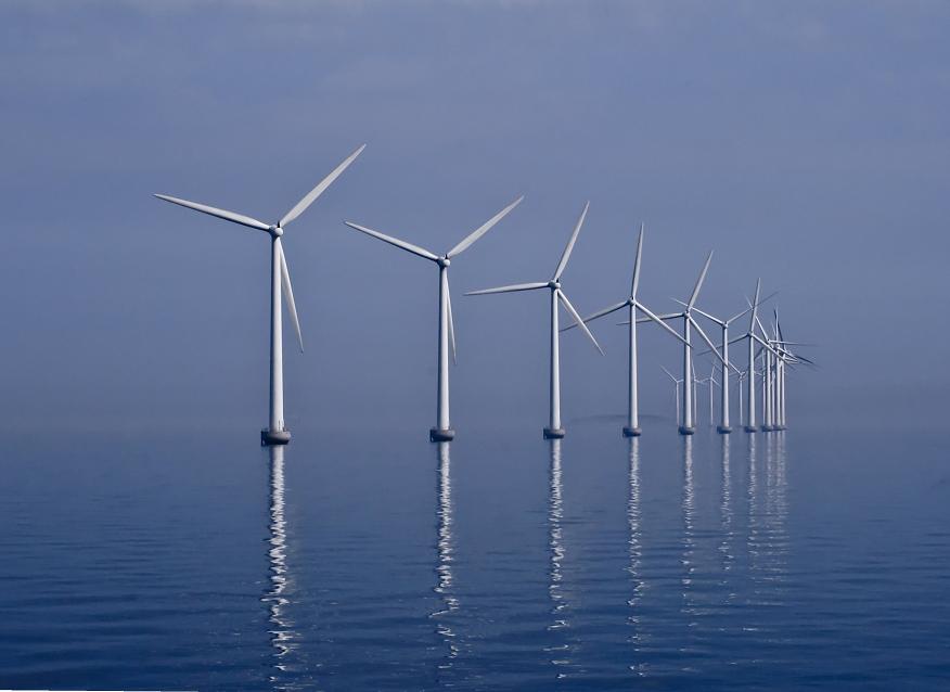 Le champs d'éoliennes offshore de Middelgrunden au Danemark. © Kim Hansen