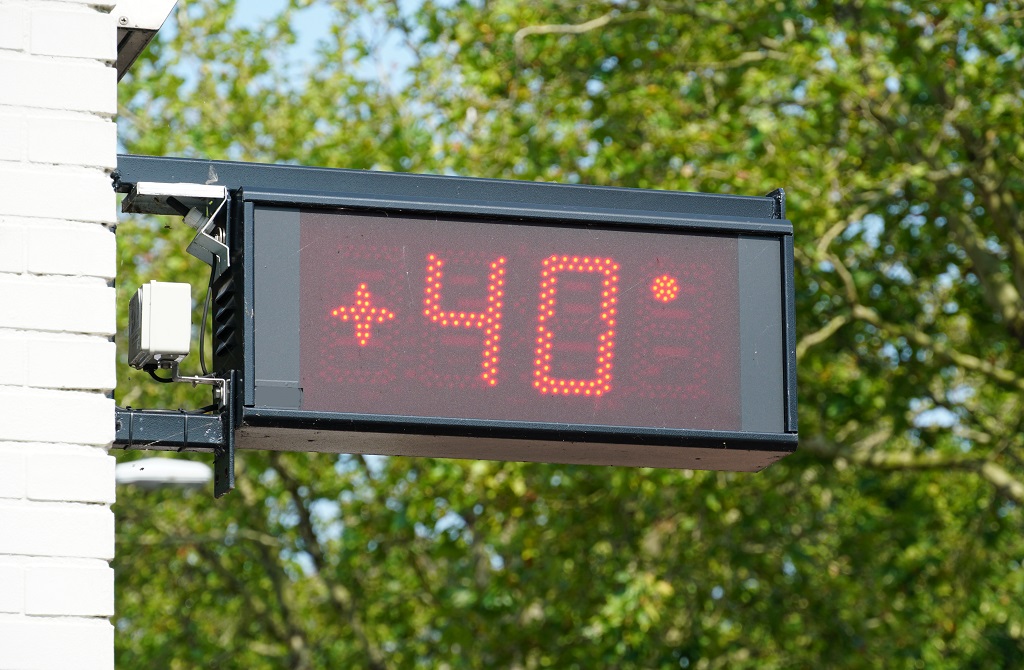 2020 année la plus chaude : un thermomètre affiche 40°C