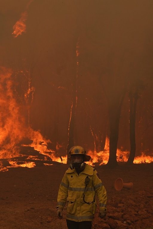 Les feux près de Perth en Australie sont en cours de contrôle