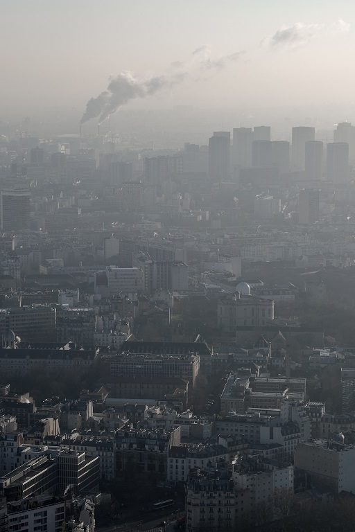 La baisse des émissions de gaz à effet de serre de 1,7% pour la France divise.