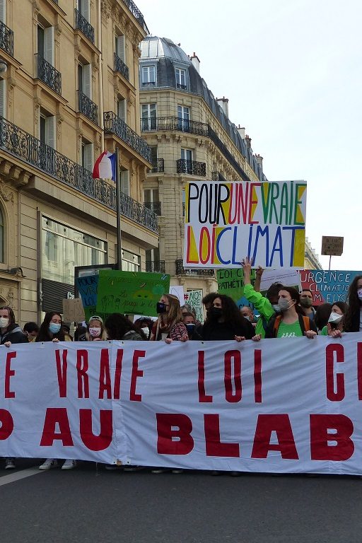 cortège parisien "pour une vraie loi climat"