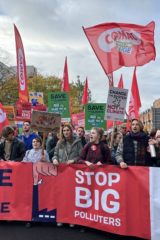 Des militants belges et l'association Klimaatzaak réclament que la justice contraigne le pays à prendre davantage de mesures pour réduire les émissions de gaz à effet de serre.