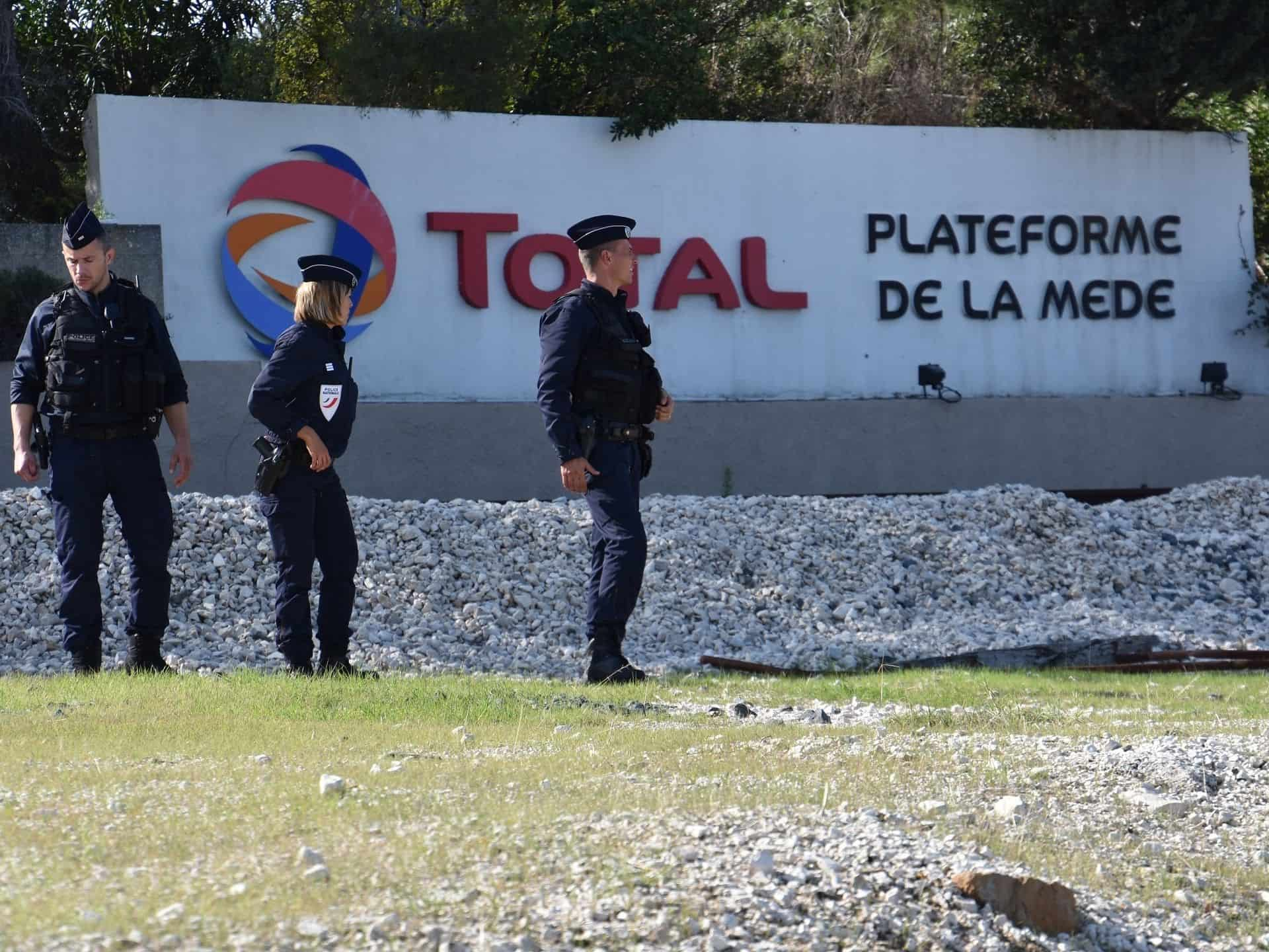 Greenpeace accuse TotalEnergies de minimiser l'impact environnemental de la raffinerie de la Mède