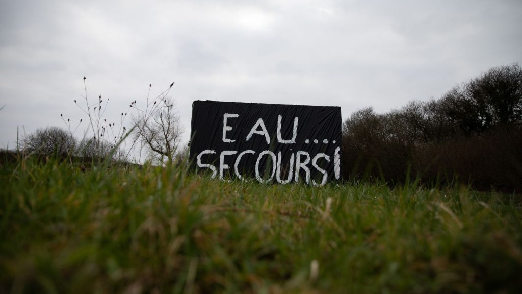 Les faibles précipitations laissent craindre une situation catastrophique pour les nappes phréatiques. // PHOTO :  Vincent Feuray / Hans Lucas / AFP