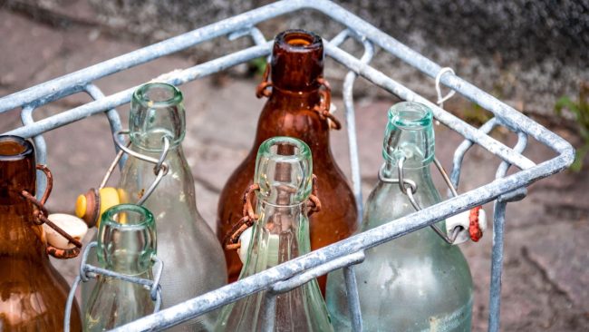 Réemployer des bouteilles en verre consignées