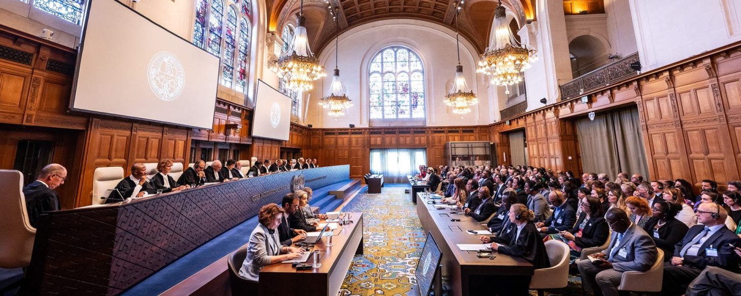 La Cour internationale de justice (CIJ) rend son avis consultatif sur les obligations des États en matière de changement climatique. //Photo : ICJ-CIJ/Frank van Beek