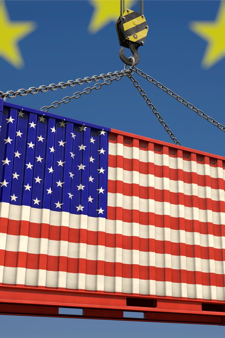 <span class="bsf-rt-reading-time"><span class="bsf-rt-display-label" prefix=""></span> <span class="bsf-rt-display-time" reading_time="5"></span> <span class="bsf-rt-display-postfix" postfix="min"></span></span><!-- .bsf-rt-reading-time -->marchandise-ue-us En voulant s'affranchir des hydrocarbures russes, l'Europe se rend dépendante du pétrole et du gaz de Trump. //Photo : AdobeStock